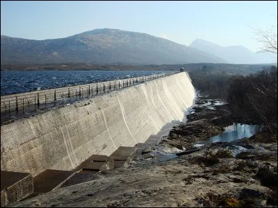 When was the Blackwater Reservoir started to get built?