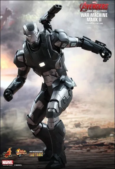 Which actor plays War Machine in ''Iron Man 2''?