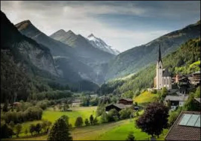 Does Austria share a land border with Denmark?