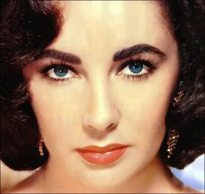 Where was Elizabeth Taylor born?