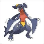 Which Pokemon evolves into Carchacrok?